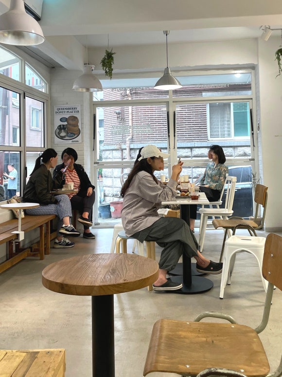 퀸즈베리도넛하우스(Queensberry Donut House) 이미지