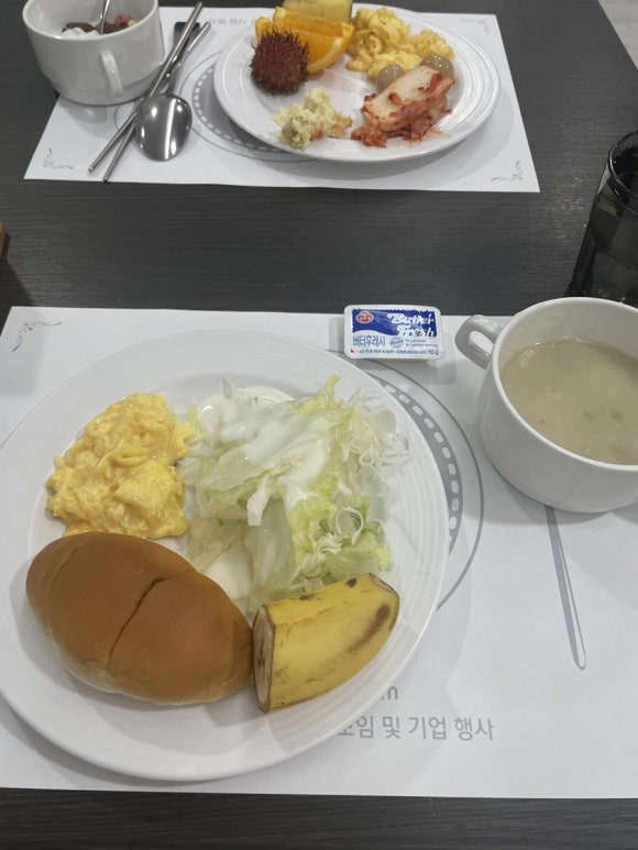돌카페&유부 이미지