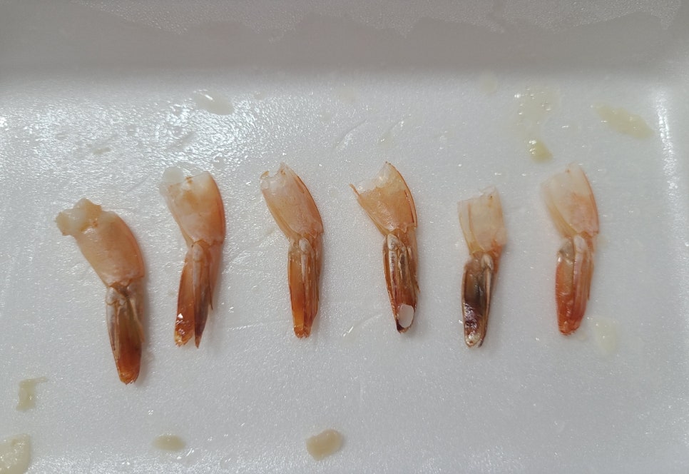 춤추는찹쌀꽈배기스마일왕만두 이미지
