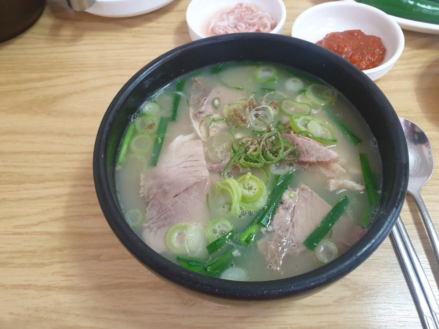 연창돼지국밥 이미지