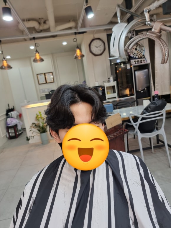 이끌린헤어살롱 이미지