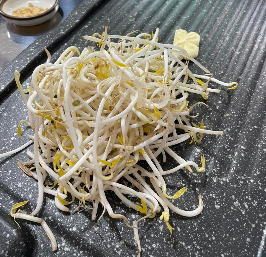 청춘삼겹 이미지
