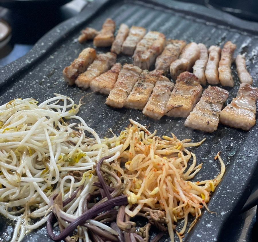청춘삼겹 이미지