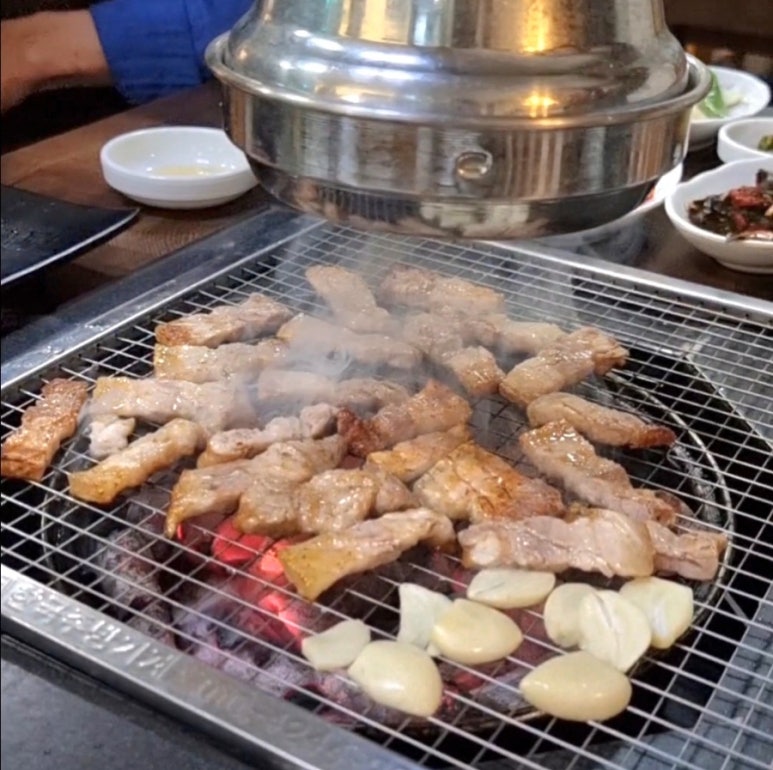 숯을품은돈 이미지