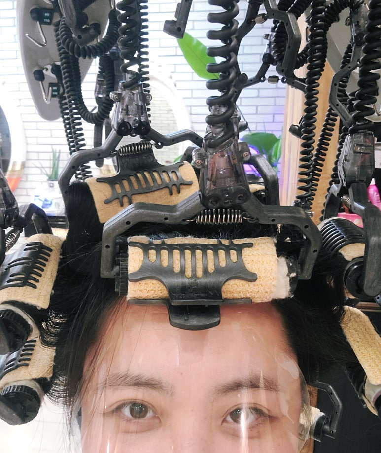살롱드브리에 이미지