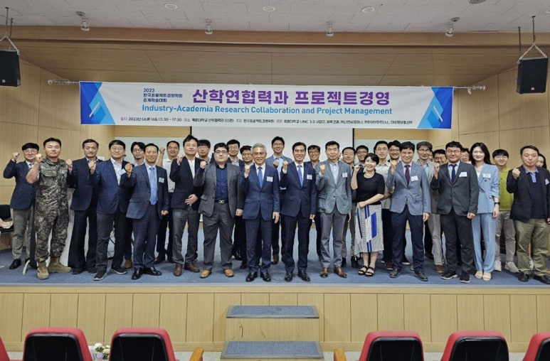 (주)디앤씨컴퍼니 이미지