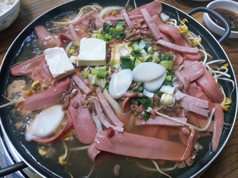 홍고집부대찌개 이미지