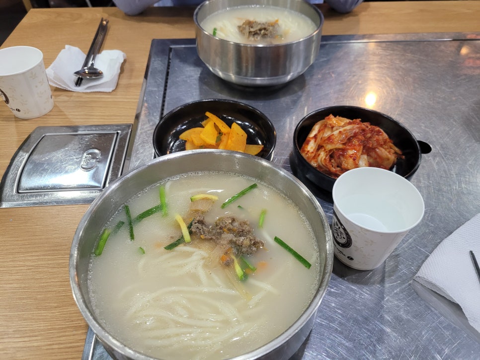 명동칼국수보쌈 이미지