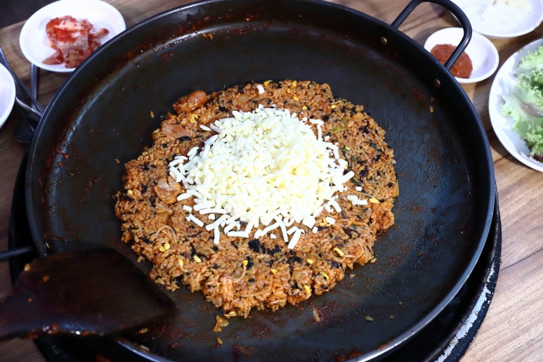 호반닭갈비 이미지