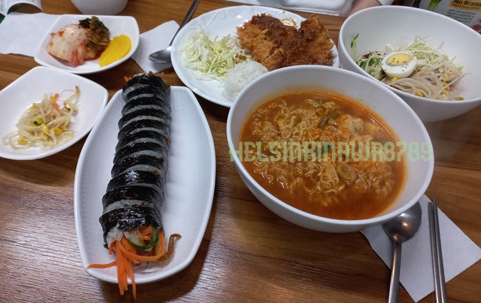 홍당무김밥 이미지