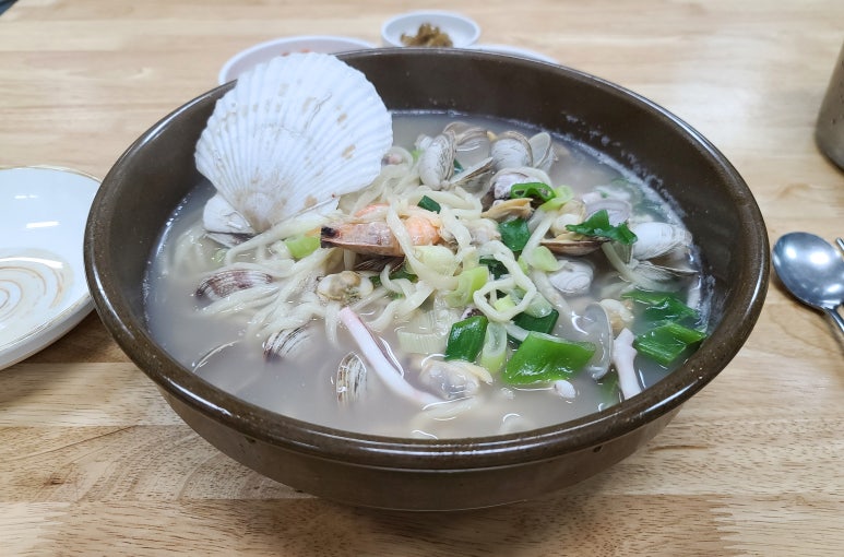 금호 칼국수 이미지