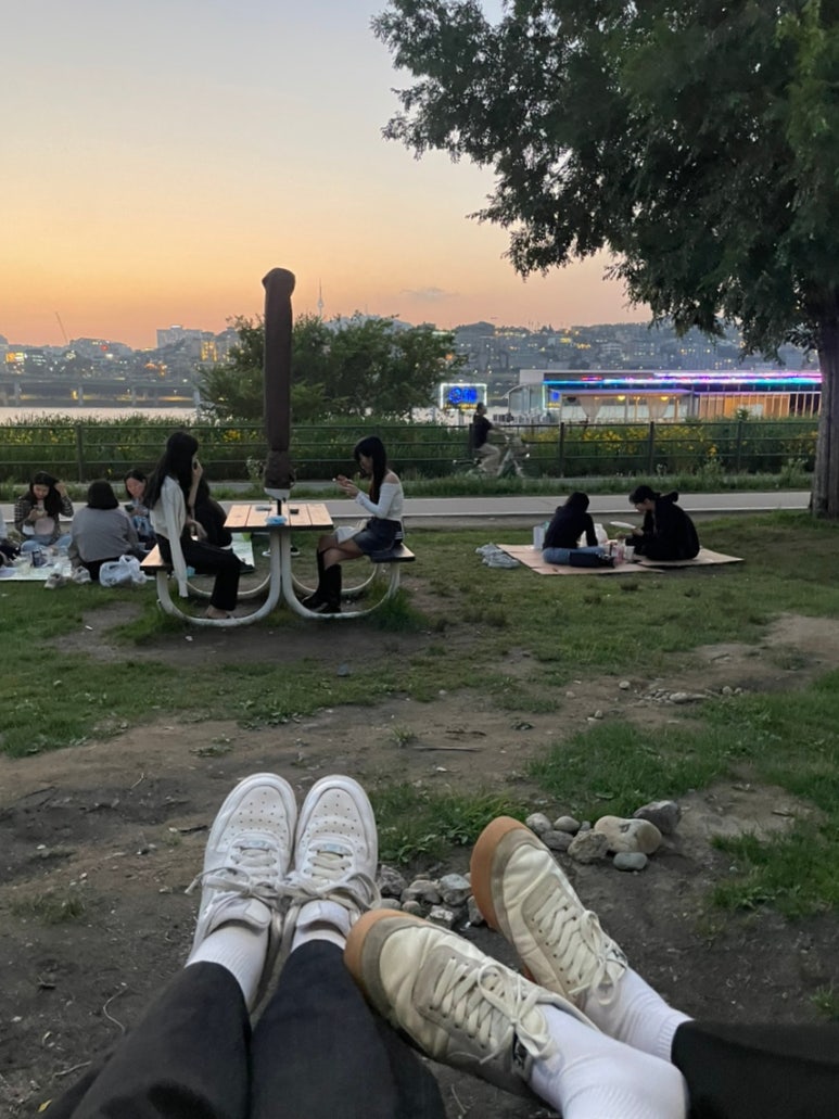 도미노피자 압구정점 이미지
