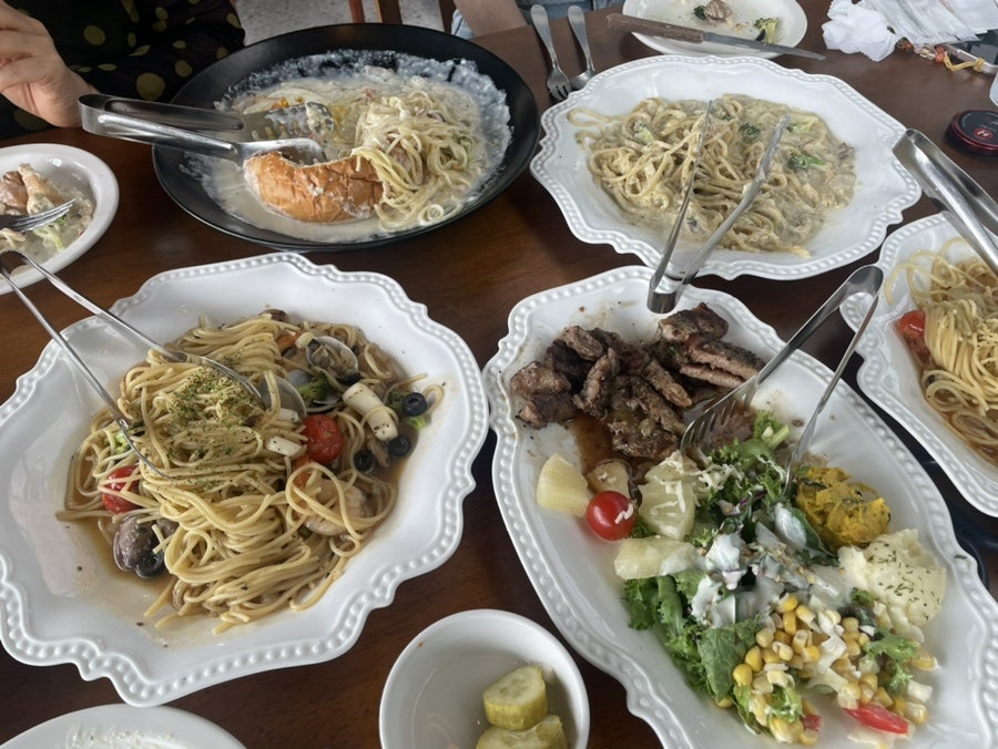 비스트로봄날 이미지