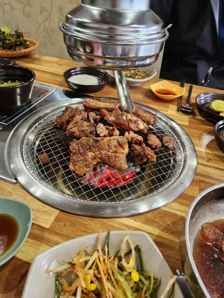 돈쌈숯불갈비 이미지