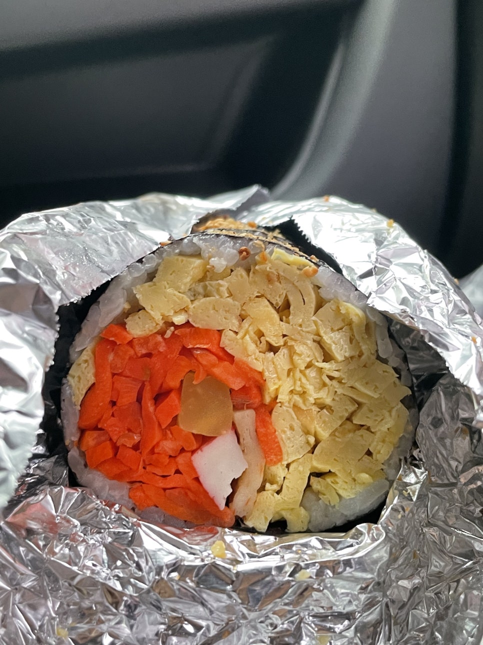 뚱뚱이김밥 이미지