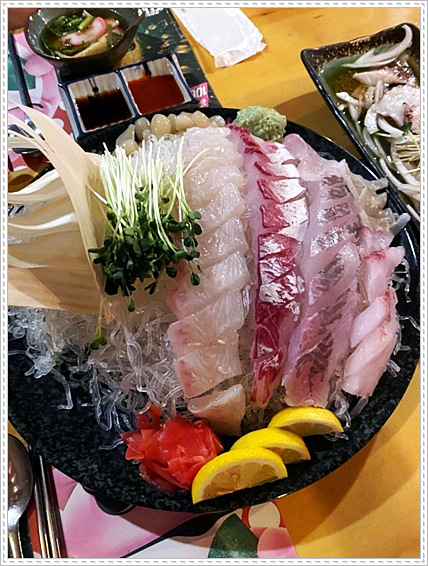 더품격 이미지