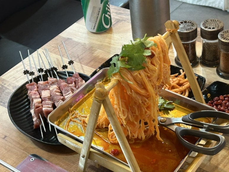 오두막&양꼬치 이미지