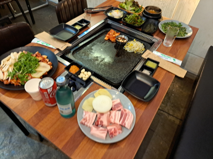 황금 생삼겹살 이미지