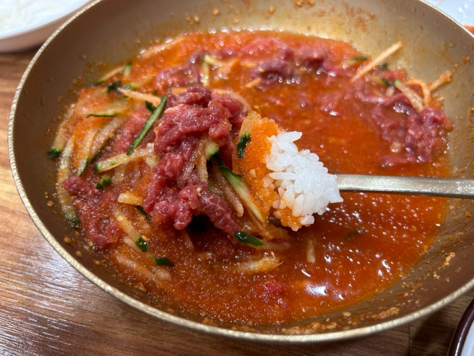 밥이랑 술이랑 회랑 이미지