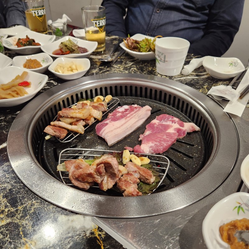 마천흑돼지 이미지