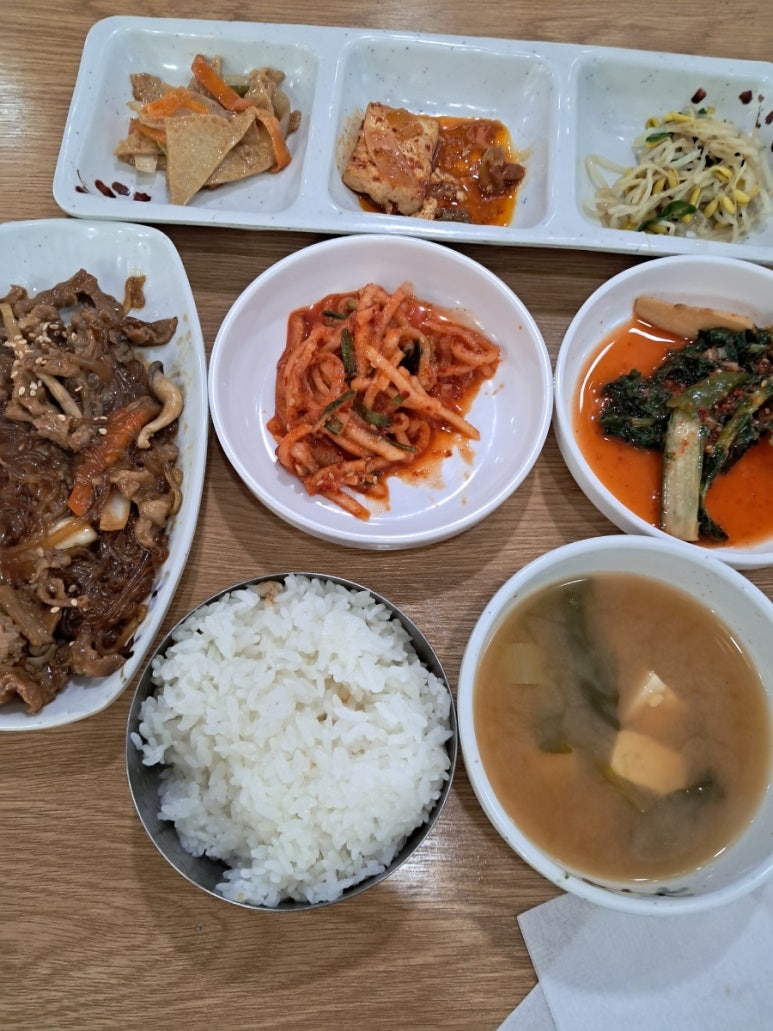 우정밥상 이미지