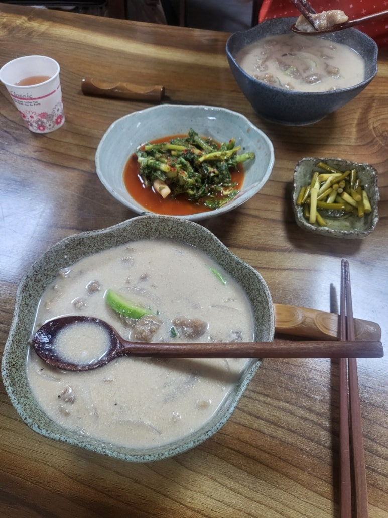 슬기둥도토리수제비 이미지