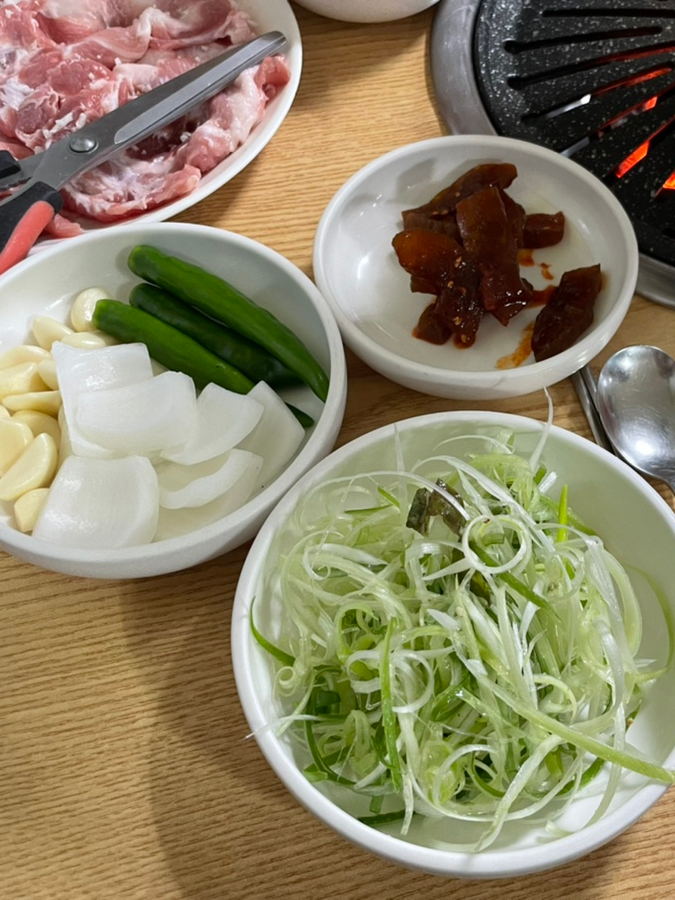 다운목살구이식당 이미지
