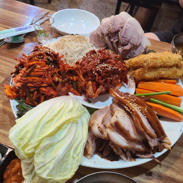 장군족발보쌈 이미지