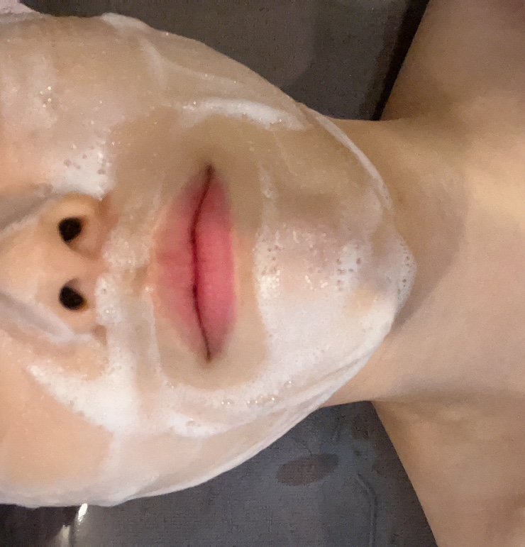 바른체형 작은얼굴 이미지