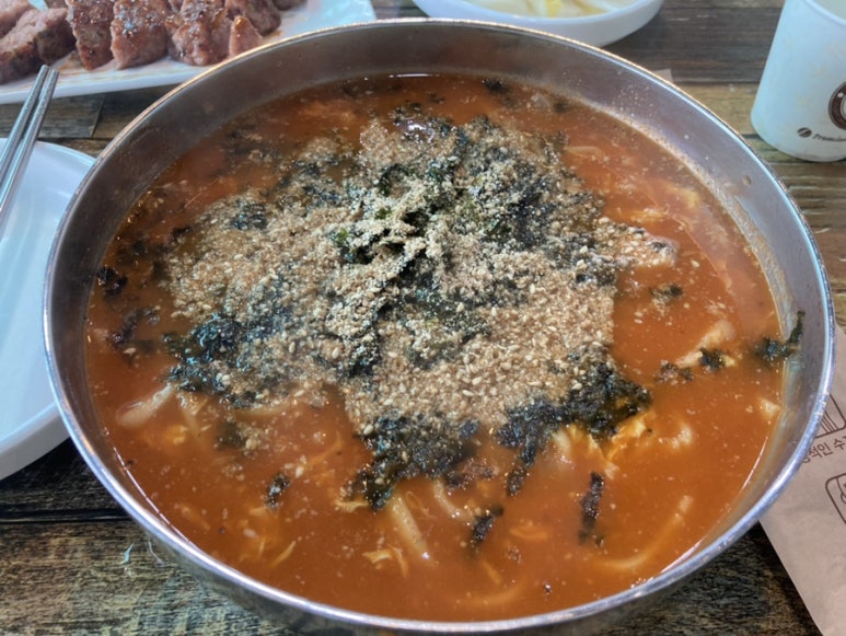 윤이네칼국수 이미지