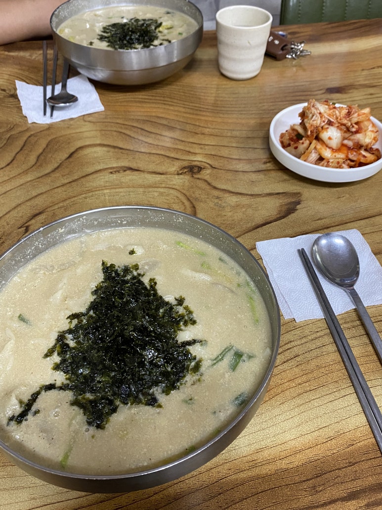 모이세홍두깨손칼국수 이미지