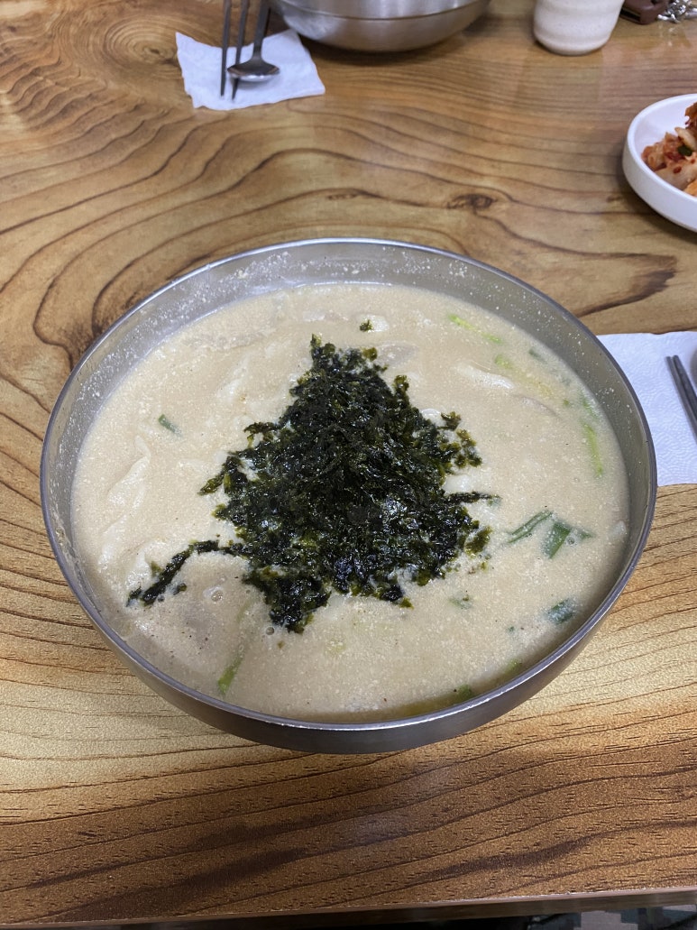 모이세홍두깨손칼국수 이미지