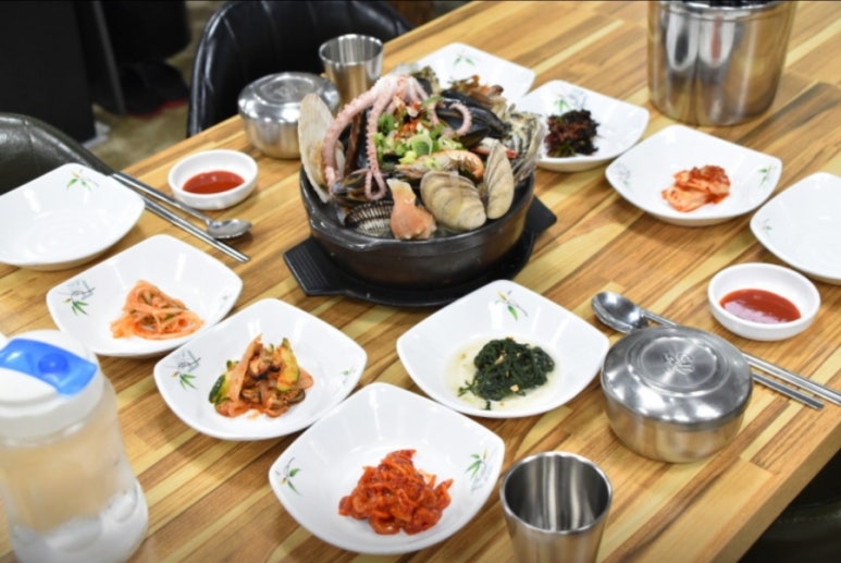 통영해물뚝배기 이미지