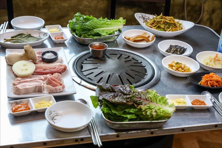 꺼멍연탄구이 이미지