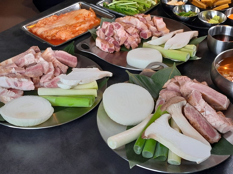 고기뭉치 이미지
