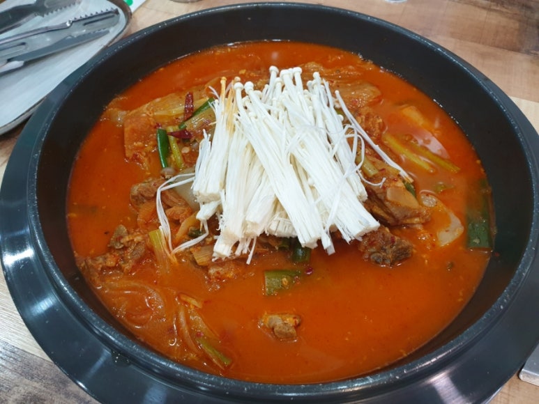 양푼 국물 닭갈비 이미지