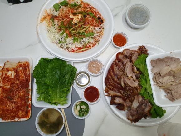 오병이어민초들보쌈 이미지