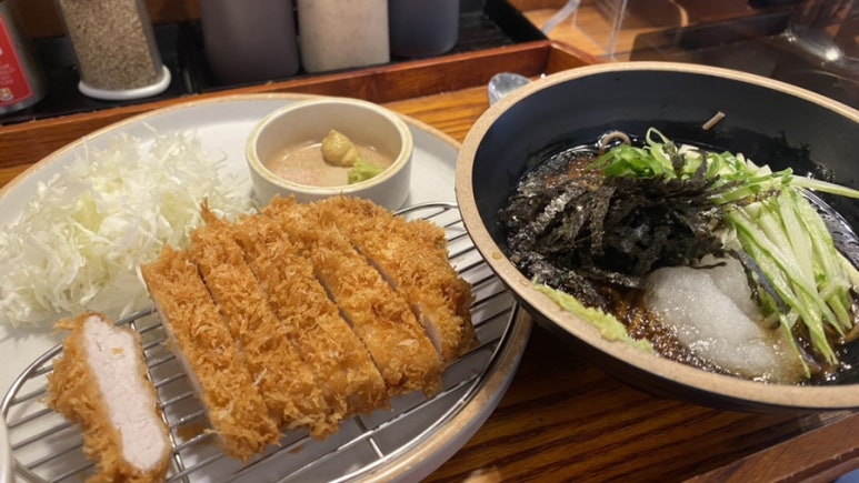 커피;발을딛다 이미지
