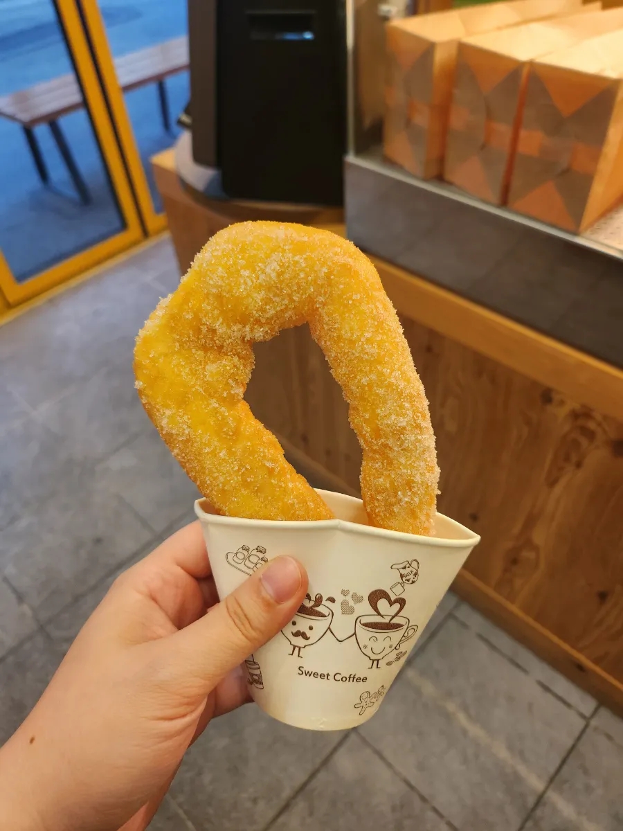 노랑고래찹쌀꽈배기조례점 이미지