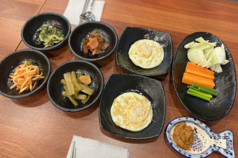 싱싱한우뭉티기 이미지