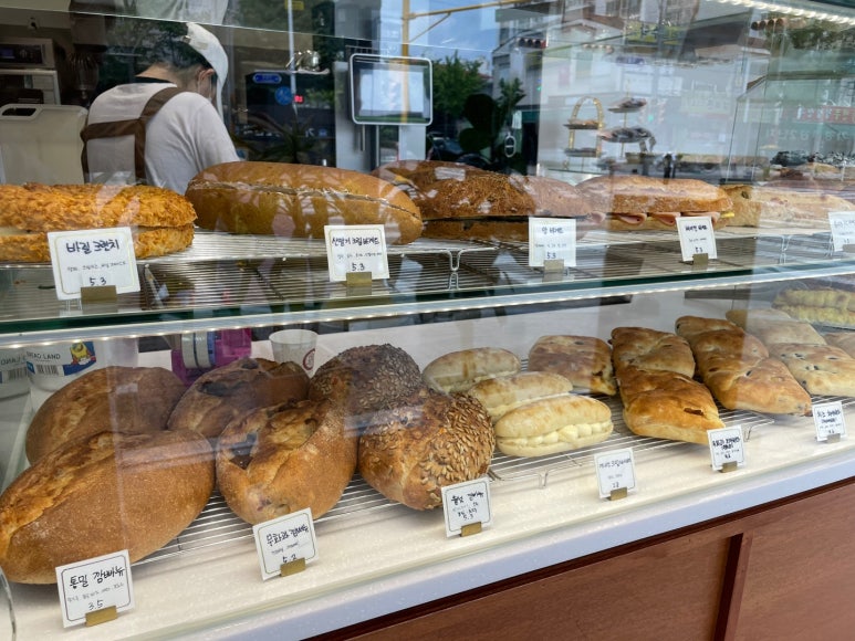브레드랜드(BREAD LAND) 이미지