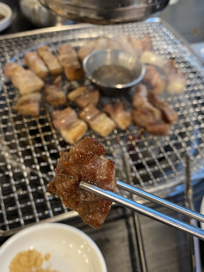 고령참숯뒷고기 이미지
