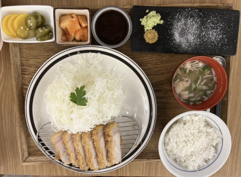 쉼표 경양식 이미지