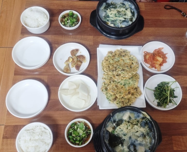 복숟가락 이미지