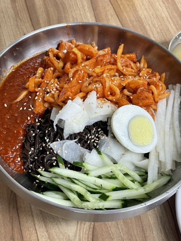 앗차냉면 이미지