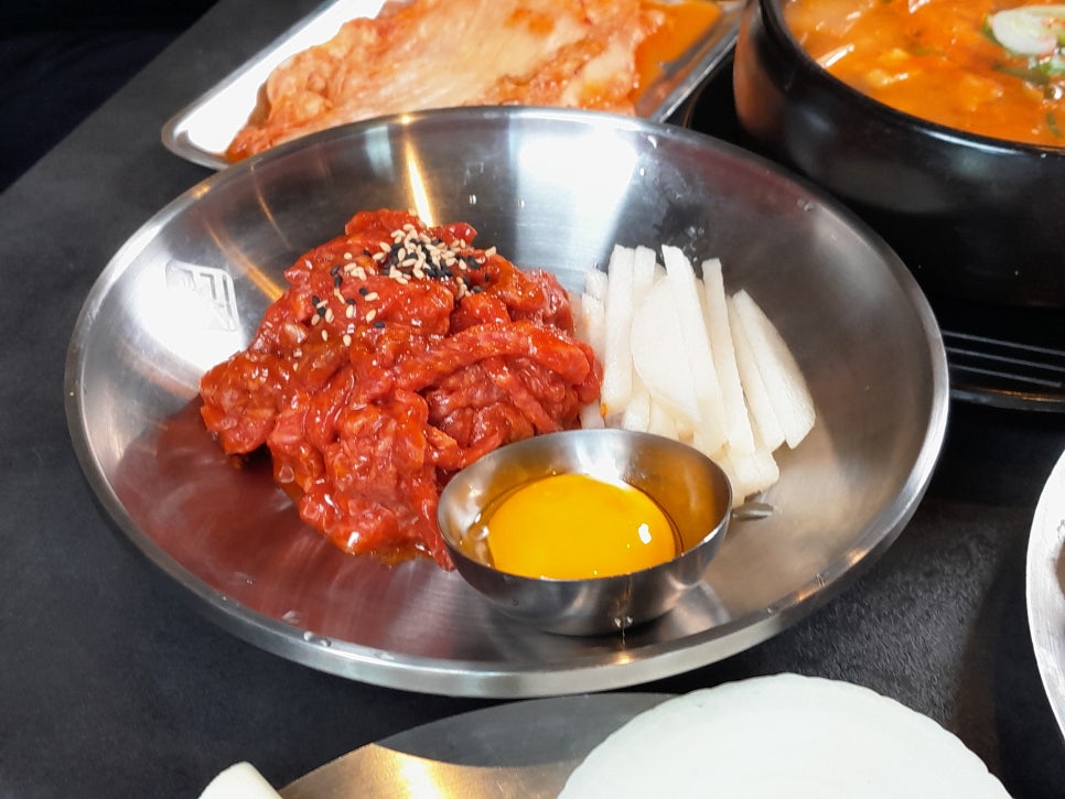 고기뭉치 이미지