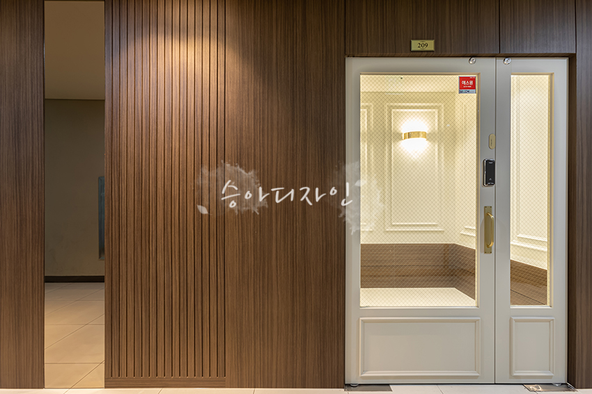 이영한복 이미지