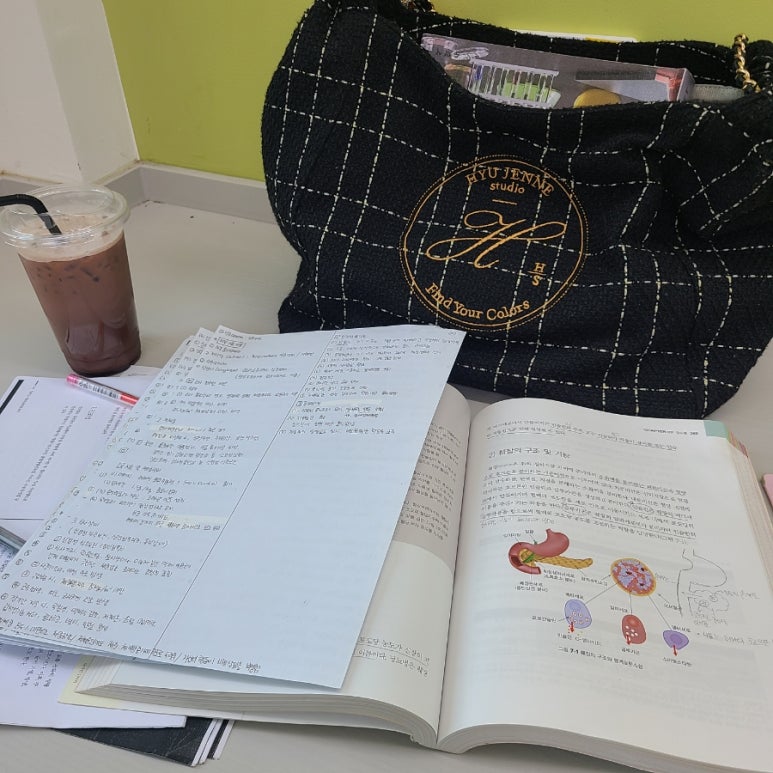 스튜디오휴 이미지