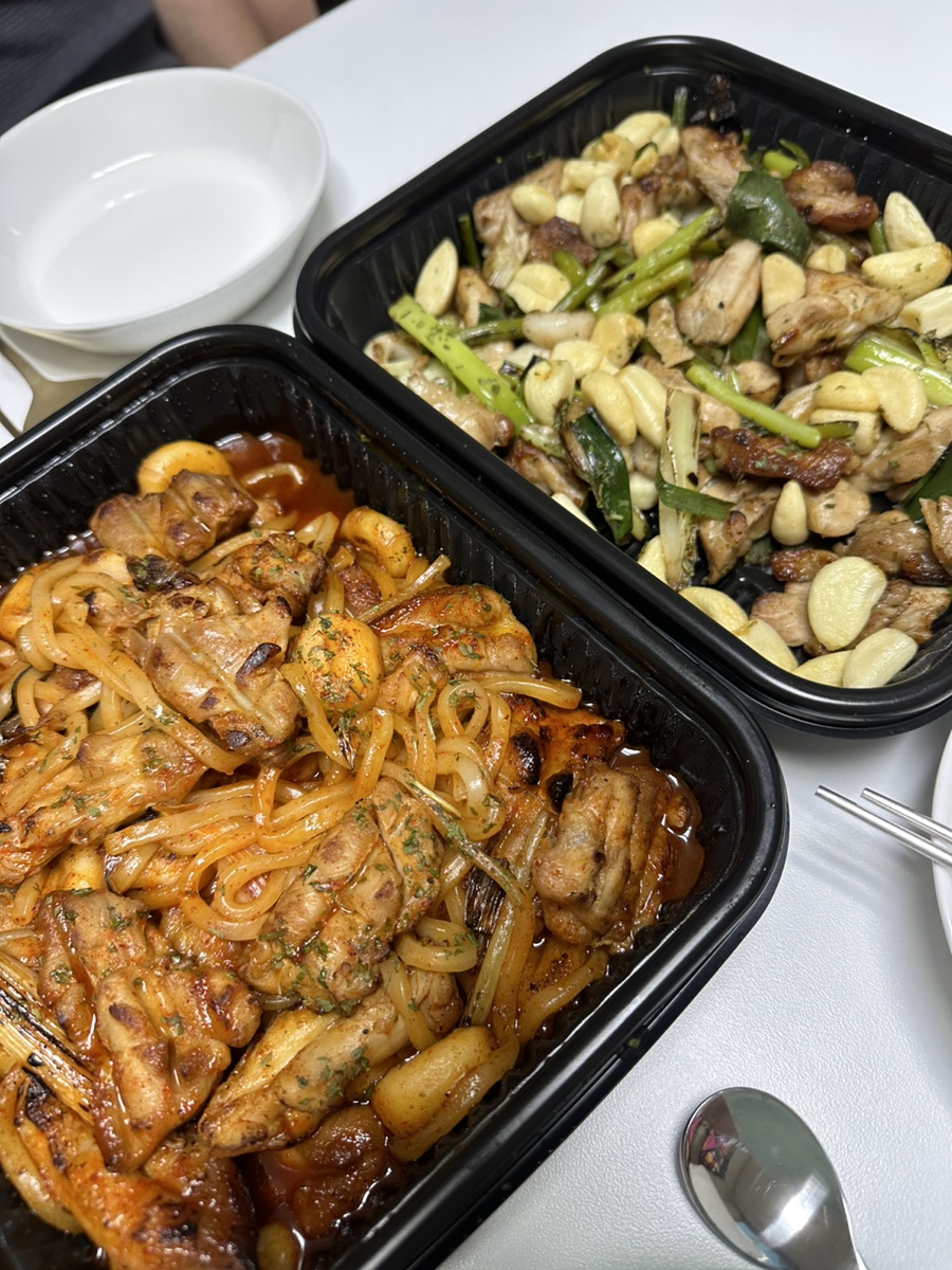 기영이숯불두마리치킨제천청전점 이미지