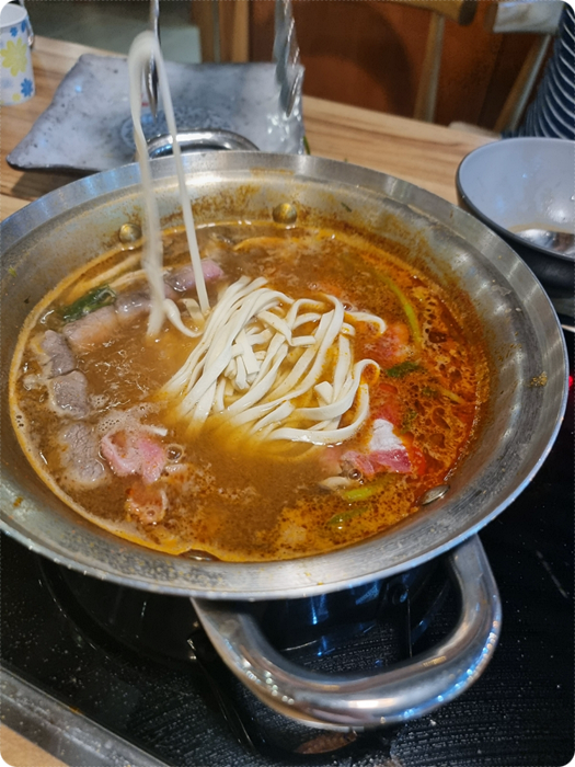 우리랑얼큰칼국수 이미지